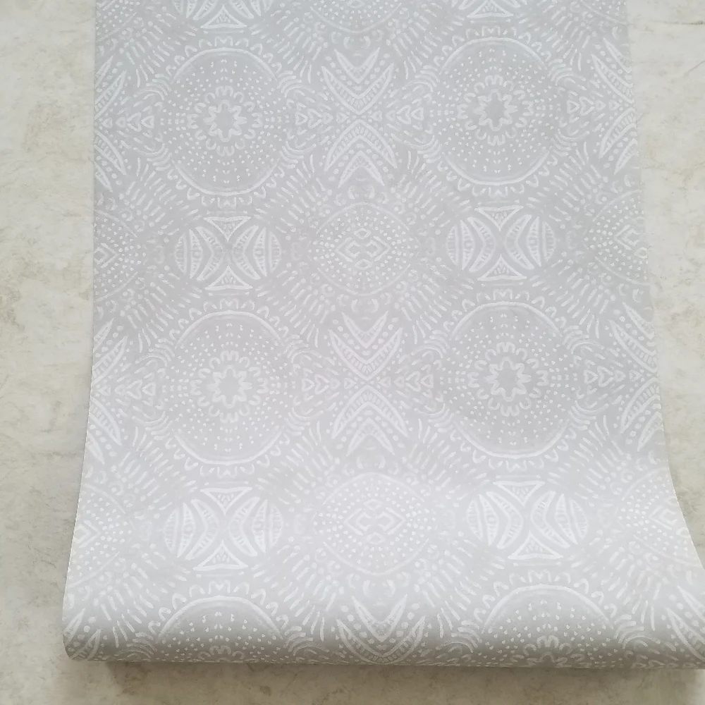 Wallpaper Java Light Gray Medallion Farmhouse Boho